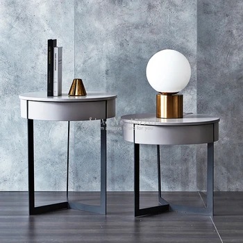 Nordic Light Luxury staliukas Geležies Meno Modernus Minimalistinio Miegamojo Baldai, Maži Buto pardavimo Vidaus rinkoje tik!