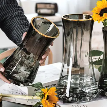 Šviesos prabanga aukso dažytos kūrybos paprasta skaidraus stiklo vaza, vandens auginamos gėlės, lelija Šiaurės kambarį gėlių išdėstymas - 