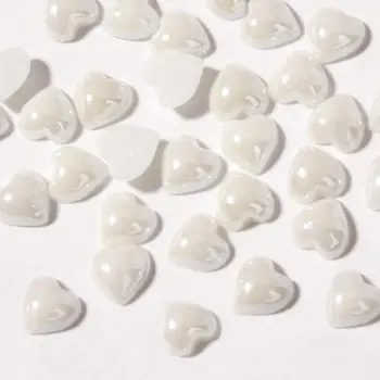 Karšto Pardavimo!!!50Pcs Nagų Dekoro Meilės Širdies Formos Nagų Dizaino Keraminių 3D Manikiūro Blizgančiais Moterims - 