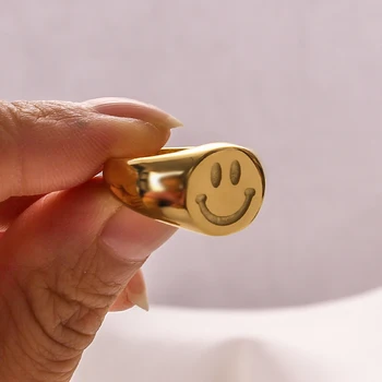 Naujos Mados Apjuodinti Nemokamai 18K Auksu Padengti Nerūdijančio Plieno Smiley Veido Žiedas Mielas Teigiamas Aukso Šypsena Žiedas Moterims - 