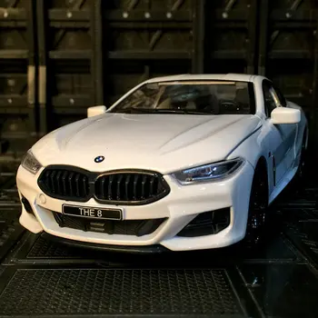 1:24 BMW M8 Lydinio Automobilio Modelį Diecasts & Žaislinės Transporto priemonės Metalo Žaislas Automobilio Modelio Surinkimo Garso ir Šviesos Modeliavimo Vaikų Žaislas Dovana - 